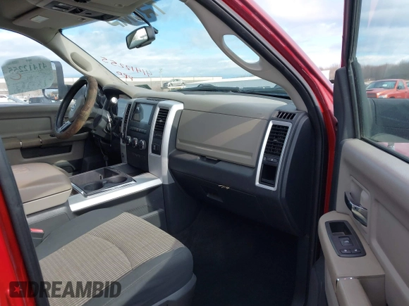 2011 Ram 2500 Big Horn with VIN 3D7UT2CL4BG562465, listed as a IAAI auction lot 41412255 with 220,367 mi miles. Bid and sale history available at carsss.com. Image 5.