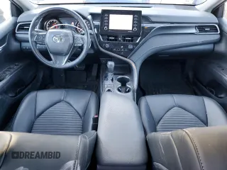 2023 Toyota Camry SE z VIN 4T1G11BK4PU077906, wystawiony jako Copart lot #88947725 z przebiegiem 27 377 mil mil oraz Nie do naprawy • Non repairable. Historia ofert i sprzedaży dostępna na DreamBid. Obrazek 8.