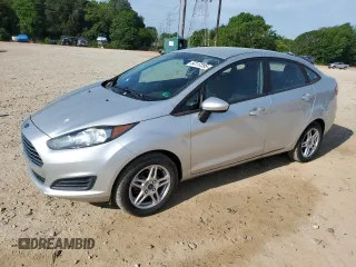 2019 Ford Fiesta SE with VIN 3FADP4BJ3KM161135, listed as a Copart auction lot 54117285 with 137,774 mi miles and Salvage Title. Bid and sale history available at carsss.com. Image 1.