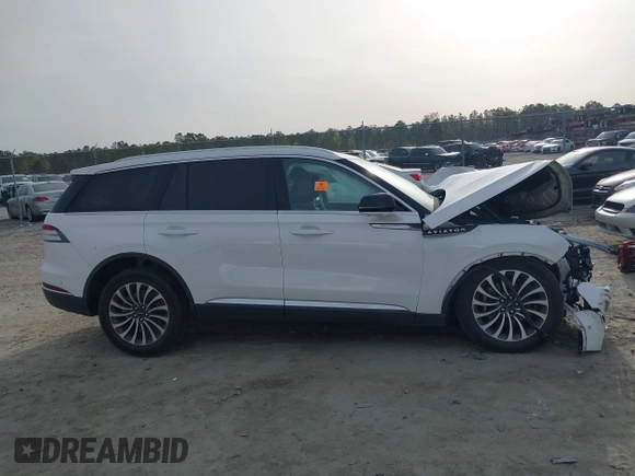 2021 Lincoln Aviator Reserve with VIN 5LM5J7WC1MGL09155, listed as a IAAI auction lot 41843466 with Not provided miles and . Bid and sale history available at DreamBid. Image 13.