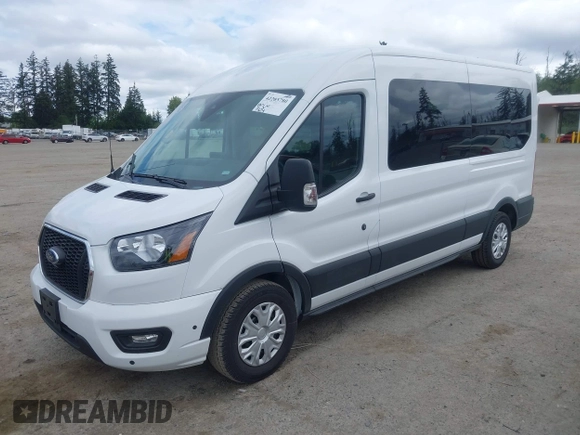 2025 Ford Transit Passenger XL with VIN 1FBAX2C87SKA21405, listed as a IAAI auction lot 42203780 with 1,924 mi miles and . Bid and sale history available at carsss.com. Image 17.
