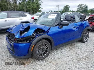 2025 MINI Convertible with VIN WMW23GX01S2X08664, listed as a IAAI auction lot 42506008 with 1,641 mi miles and . Bid and sale history available at DreamBid. Image 18.