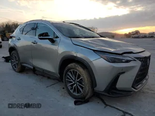 2022 Lexus NX with VIN JTJGGCEZ8N2000887, listed as a Copart auction lot 45509225 with 43,897 mi miles and Salvage Title. Bid and sale history available at carsss.com. Image 4.
