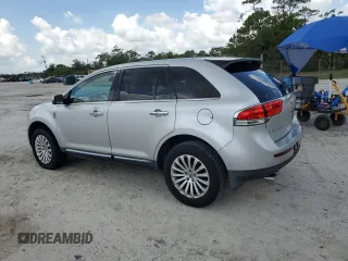 2013 Lincoln MKX z VIN 2LMDJ6JK6DBL31025, wystawiony jako Copart lot #58806655 z przebiegiem 139 959 mil mil oraz Tytuł czysty. Historia ofert i sprzedaży dostępna na DreamBid. Obrazek 2.