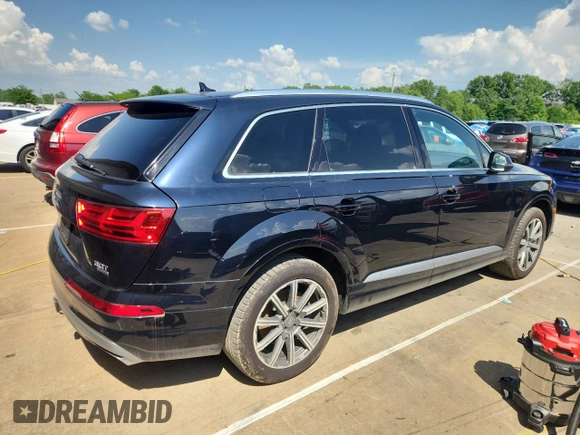 2017 Audi Q7 Prestige with VIN WA1VAAF75HD029313, listed as a Copart auction lot 62296365 with 164,123 mi miles and Clean title. Bid and sale history available at DreamBid. Image 3.