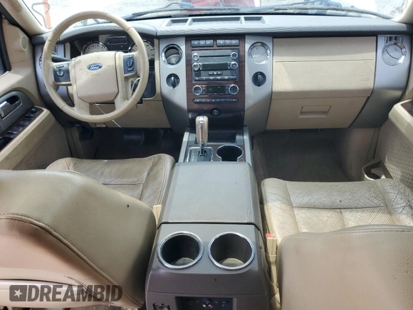 2011 Ford Expedition XLT z VIN 1FMJU1J56BEF56999, wystawiony jako Copart lot #60658085 z przebiegiem 174 613 mil mil oraz Czysty tytuł • Clean title. Historia ofert i sprzedaży dostępna na DreamBid. Obrazek 8.