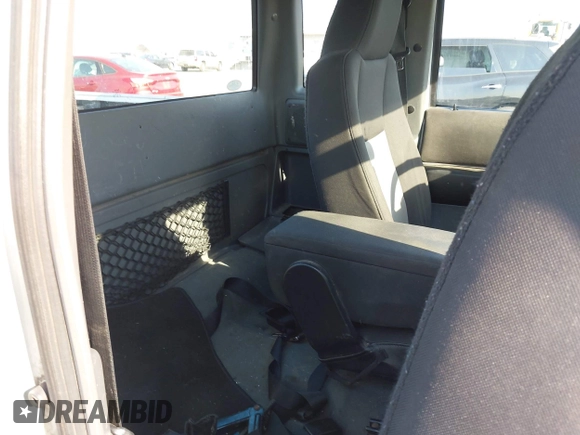 2005 Ford Ranger XL with VIN 1FTYR15E25PA49749, listed as a IAAI auction lot 42107670 with 180,832 mi miles. Bid and sale history available at carsss.com. Image 8.