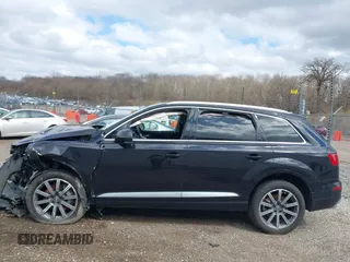 2018 Audi Q7 Prestige z VIN WA1VAAF75JD025929, wystawiony jako IAAI lot #41976794 z przebiegiem 89 640 mil mil oraz . Historia ofert i sprzedaży dostępna na DreamBid. Obrazek 14.