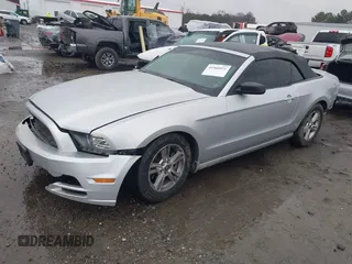 2013 Ford Mustang V6 with VIN 1ZVBP8EM4D5217006, listed as a IAAI auction lot 41560921 with 95,877 mi miles and . Bid and sale history available at DreamBid. Image 18.