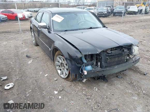 2006 Chrysler 300 C with VIN 2C3KA63H06H189591, listed as a IAAI auction lot 41810691 with 184,465 mi miles. Bid and sale history available at carsss.com. Image 1.