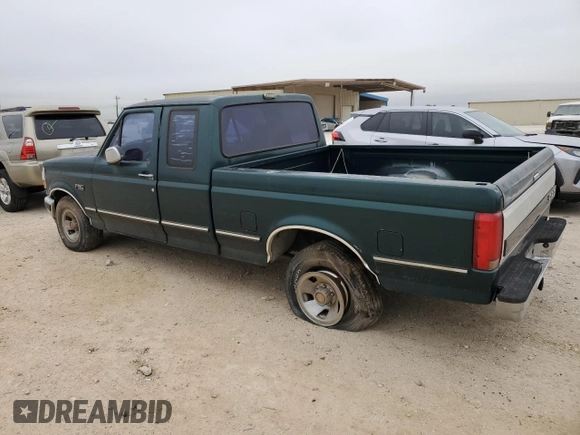 1993 Ford F-150 with VIN 1FTEX15N3PKB62909, listed as a Copart auction lot 87203374 with 226,663 mi miles and Clean Title. Bid and sale history available at carsss.com. Image 2.