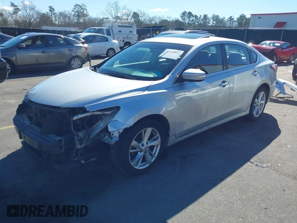 2013 Nissan Altima SV with VIN 1N4AL3AP7DC112135, listed as a IAAI auction lot 41720386 with 171,721 mi miles and . Bid and sale history available at carsss.com. Image 18.