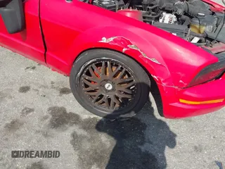 2008 Ford Mustang Deluxe с VIN 1ZVHT80N185150814, выставлен на аукционе IAAI как лот 42216084 с пробегом 140 271 миль миль и . История ставок и продаж доступна на DreamBid. Изображение 6.