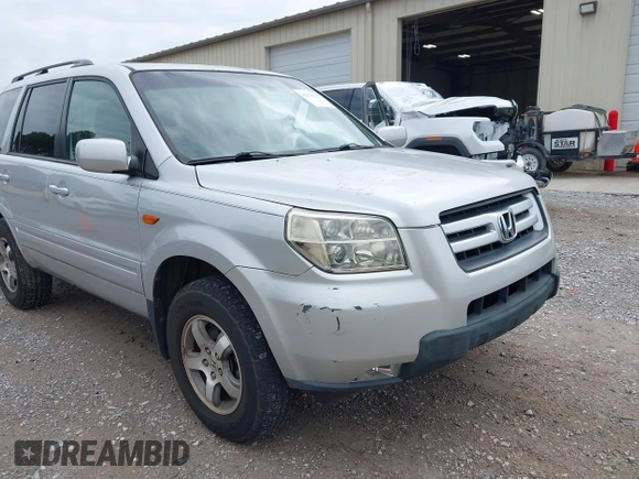 2008 Honda Pilot SE with VIN 5FNYF28338B022776, listed as a IAAI auction lot 42176122 with 180,049 mi miles and . Bid and sale history available at DreamBid. Image 6.