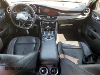 2017 Alfa Romeo Giulia with VIN ZARFAEBN4H7551988, listed as a Copart auction lot 49551225 with 36,343 mi miles and Salvage Title. Bid and sale history available at carsss.com. Image 8.