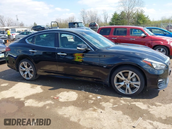2015 Infiniti Q70 with VIN JN1BY1ARXFM562402, listed as a IAAI auction lot 41910400 with 131,469 mi miles and . Bid and sale history available at DreamBid. Image 14.