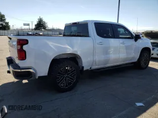 2021 Chevrolet Silverado 1500 LT with VIN 1GCUYDED4MZ323286, listed as a Copart auction lot 47771825 with 38,515 mi miles and Salvage Title. Bid and sale history available at DreamBid. Image 3.