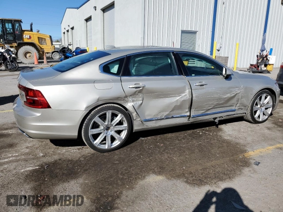 2018 Volvo S90 Inscription z VIN LVY992ML2JP005778, wystawiony jako Copart lot #44958565 z przebiegiem 71 110 mil mil oraz Szkoda całkowita • Salvage title. Historia ofert i sprzedaży dostępna na DreamBid. Obrazek 3.