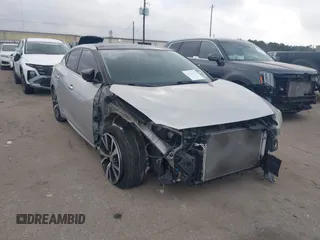 2016 Nissan Maxima Platinum with VIN 1N4AA6AP4GC900625, listed as a IAAI auction lot 41290730 with 98,959 mi miles and . Bid and sale history available at DreamBid. Image 1.