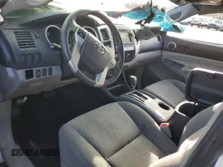 2013 Toyota Tacoma z VIN 5TFTX4CN3DX024782, wystawiony jako Copart lot #44066235 z przebiegiem 117 661 mil mil oraz Szkoda całkowita • Salvage title. Historia ofert i sprzedaży dostępna na DreamBid. Obrazek 8.