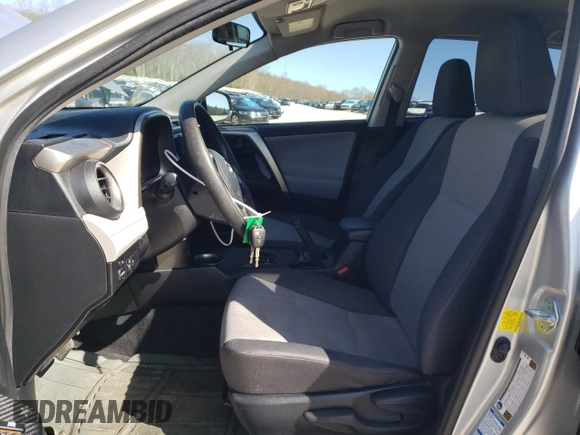 2015 Toyota RAV4 LE with VIN JTMBFREV0FD145119, listed as a Copart auction lot 53460915 with 123,697 mi miles and Clean Title. Bid and sale history available at DreamBid. Image 7.