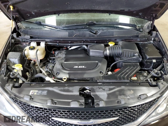 2017 Chrysler Pacifica Touring L Plus with VIN 2C4RC1EG6HR559922, listed as a Copart auction lot 53057505 with 131,322 mi miles and Clean Title. Bid and sale history available at DreamBid. Image 12.