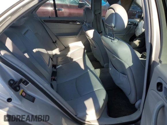 2002 Mercedes-Benz C 230/260/280/320 with VIN WDBRF64J02F194555, listed as a Copart auction lot 42923725 with 140,312 mi miles and Salvage Title. Bid and sale history available at DreamBid. Image 10.