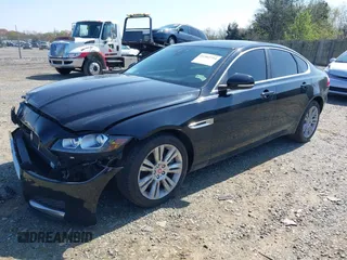 2017 Jaguar XF 35t Premium with VIN SAJBJ4BV2HCY37415, listed as a IAAI auction lot 41902754 with 93,275 mi miles and . Bid and sale history available at DreamBid. Image 17.