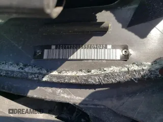2005 Chevrolet Corvette z VIN 1G1YY22U855109042, wystawiony jako Copart lot #53326665 z przebiegiem Nie podano mil oraz Szkoda całkowita • Salvage title. Historia ofert i sprzedaży dostępna na DreamBid. Obrazek 13.