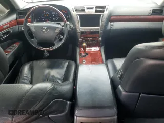 2009 Lexus LS 460 with VIN JTHBL46F895085638, listed as a Copart auction lot 60497755 with 165,748 mi miles and Salvage title. Bid and sale history available at DreamBid. Image 8.