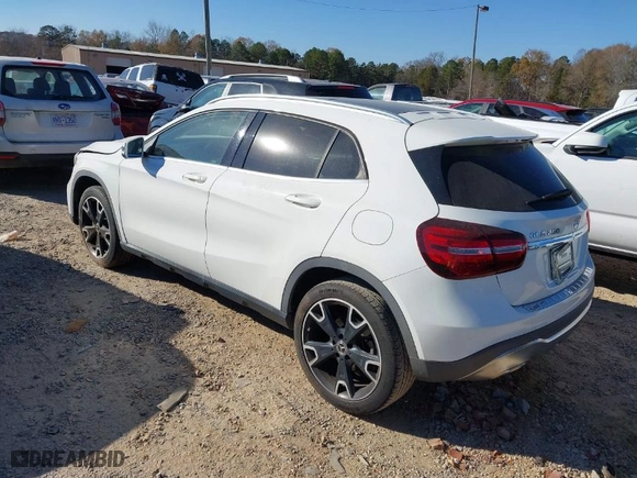 2019 Mercedes-Benz GLA with VIN WDCTG4EB8KU011182, listed as a IAAI auction lot 41018799 with 33,299 mi miles. Bid and sale history available at carsss.com. Image 3.