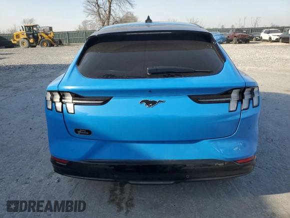 2024 Ford Mustang Mach-E Premium z VIN 3FMTK3R78RMA26215, wystawiony jako Copart lot #49349425 z przebiegiem 9908 mil mil oraz Szkody całkowita. Historia ofert i sprzedaży dostępna na DreamBid. Obrazek 6.