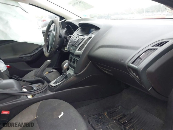 2014 Ford Focus SE with VIN 1FADP3F2XEL293022, listed as a IAAI auction lot 40737196 with 188,228 mi miles. Bid and sale history available at carsss.com. Image 5.