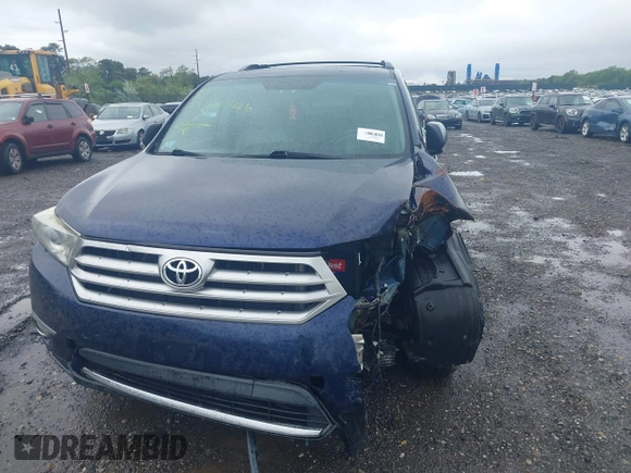 2012 Toyota Highlander Limited with VIN 5TDDK3EH9CS157524, listed as a IAAI auction lot 42340448 with Not provided miles and . Bid and sale history available at DreamBid. Image 11.