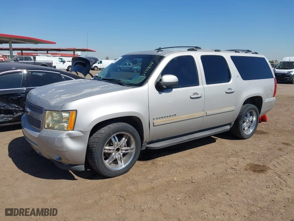 2007 Chevrolet Suburban LT with VIN 1GNFC16J87J230680, listed as a IAAI auction lot 42111804 with 1 mi miles. Bid and sale history available at carsss.com. Image 2.