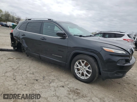 2016 Jeep Cherokee Latitude with VIN 1C4PJMCS3GW323322, listed as a Copart auction lot 50206185 with 183,062 mi miles and Salvage Title. Bid and sale history available at carsss.com. Image 4.