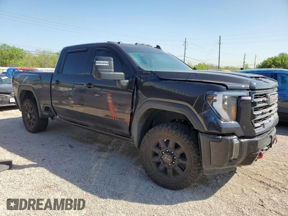 2024 GMC Sierra 2500HD AT4 z VIN 1GT49PEY5RF228522, wystawiony jako Copart lot #49293215 z przebiegiem 9 357 mil mil oraz Czysty tytuł • Clean title. Historia ofert i sprzedaży dostępna na DreamBid. Obrazek 4.