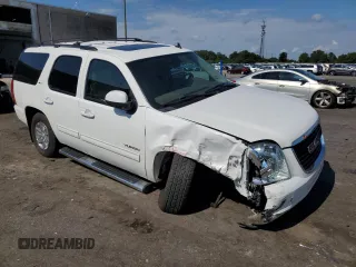 2013 GMC Yukon SLT with VIN 1GKS2CE01DR353981, listed as a Copart auction lot 67356704 with 113,046 mi miles and Salvage Title. Bid and sale history available at carsss.com. Image 4.