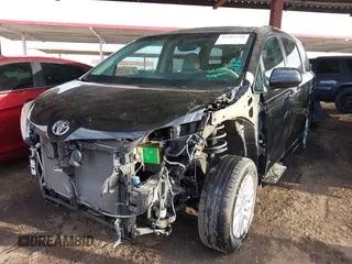 2012 Toyota Sienna XLE AAS with VIN 5TDYK3DC6CS263128, listed as a IAAI auction lot 41583798 with 114,820 mi miles. Bid and sale history available at carsss.com. Image 18.
