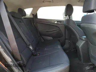 2020 Hyundai Tucson SE z VIN KM8J23A43LU250469, wystawiony jako Copart lot #56179735 z przebiegiem 113 473 mil mil oraz Czysty tytuł • Clean title. Historia ofert i sprzedaży dostępna na DreamBid. Obrazek 11.