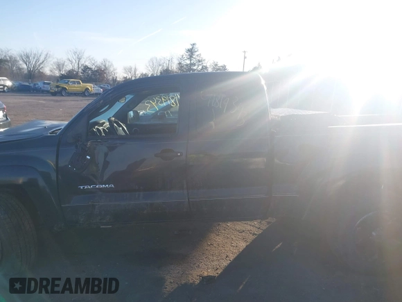 2008 Toyota Tacoma with VIN 5TEUU42N38Z469990, listed as a IAAI auction lot 41819343 with 230,056 mi miles and . Bid and sale history available at carsss.com. Image 14.