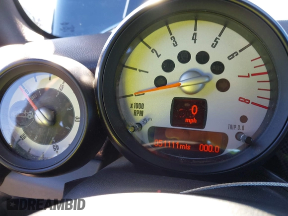 2012 MINI Convertible S with VIN WMWZP3C53CT550336, listed as a IAAI auction lot 40857283 with 51,111 mi miles and . Bid and sale history available at DreamBid. Image 7.
