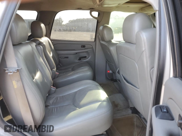 2004 GMC Yukon SLT with VIN 1GKEC13Z94R282349, listed as a Copart auction lot 74029344 with 230,656 mi miles and Salvage Title. Bid and sale history available at carsss.com. Image 11.