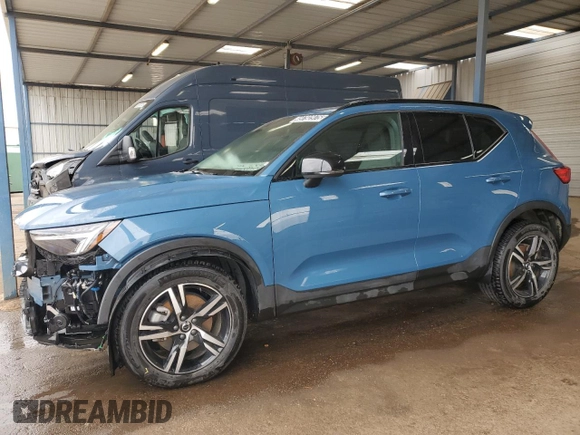 2024 Volvo XC40 Core Bright Theme с VIN YV4L12UK1R2338006, выставлен на аукционе Copart как лот 49792975 с пробегом 23 924 миль миль и Чистый • Clean title. История ставок и продаж доступна на DreamBid. Изображение 1.