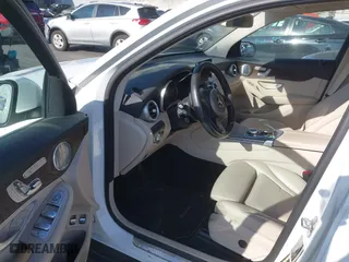 2019 Mercedes-Benz GLC with VIN WDC0G5EB0KF585613, listed as a IAAI auction lot 41892618 with 42,777 mi miles. Bid and sale history available at carsss.com. Image 20.