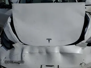 2024 Tesla Model Y Long Range с VIN 7SAYGDEE6RF149685, выставлен на аукционе Copart как лот 52986885 с пробегом Не указан миль и Списание • Salvage title. История ставок и продаж доступна на DreamBid. Изображение 11.