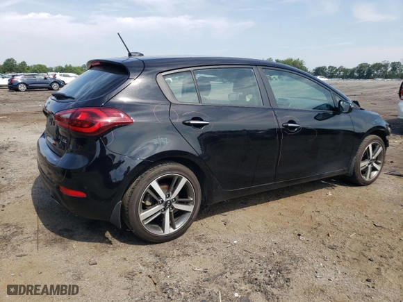 2017 Kia Forte5 EX with VIN KNAFX5A82H5724890, listed as a Copart auction lot 62204914 with NaN miles and Salvage Title. Bid and sale history available at carsss.com. Image 3.