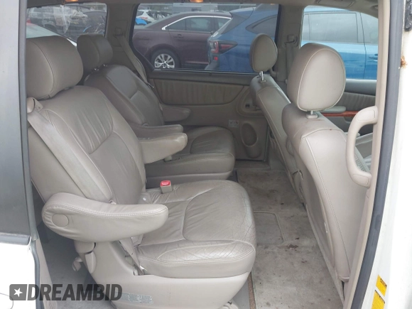2006 Toyota Sienna XLE with VIN 5TDZA22C76S522489, listed as a IAAI auction lot 42089088 with 226,428 mi miles. Bid and sale history available at carsss.com. Image 8.