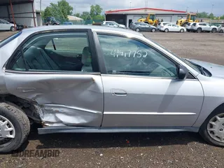 2002 Honda Accord LX with VIN 3HGCG56492G706612, listed as a IAAI auction lot 41917752 with 200,435 mi miles and . Bid and sale history available at DreamBid. Image 14.