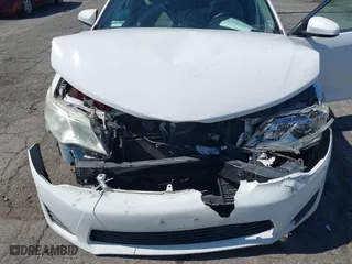 2014 Toyota Camry Hybrid LE with VIN 4T1BD1FK5EU135465, listed as a IAAI auction lot 41713264 with 158,750 mi miles. Bid and sale history available at carsss.com. Image 6.